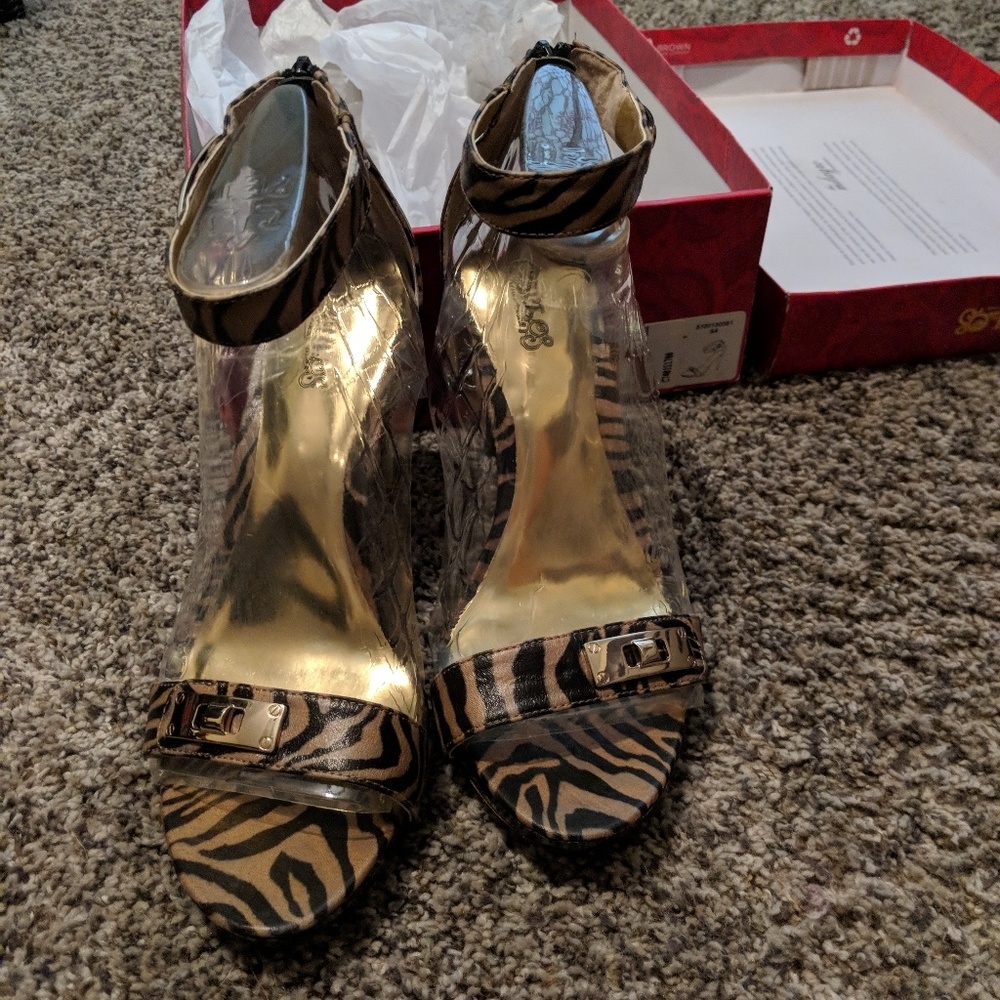 Gold Zebra stripped heels